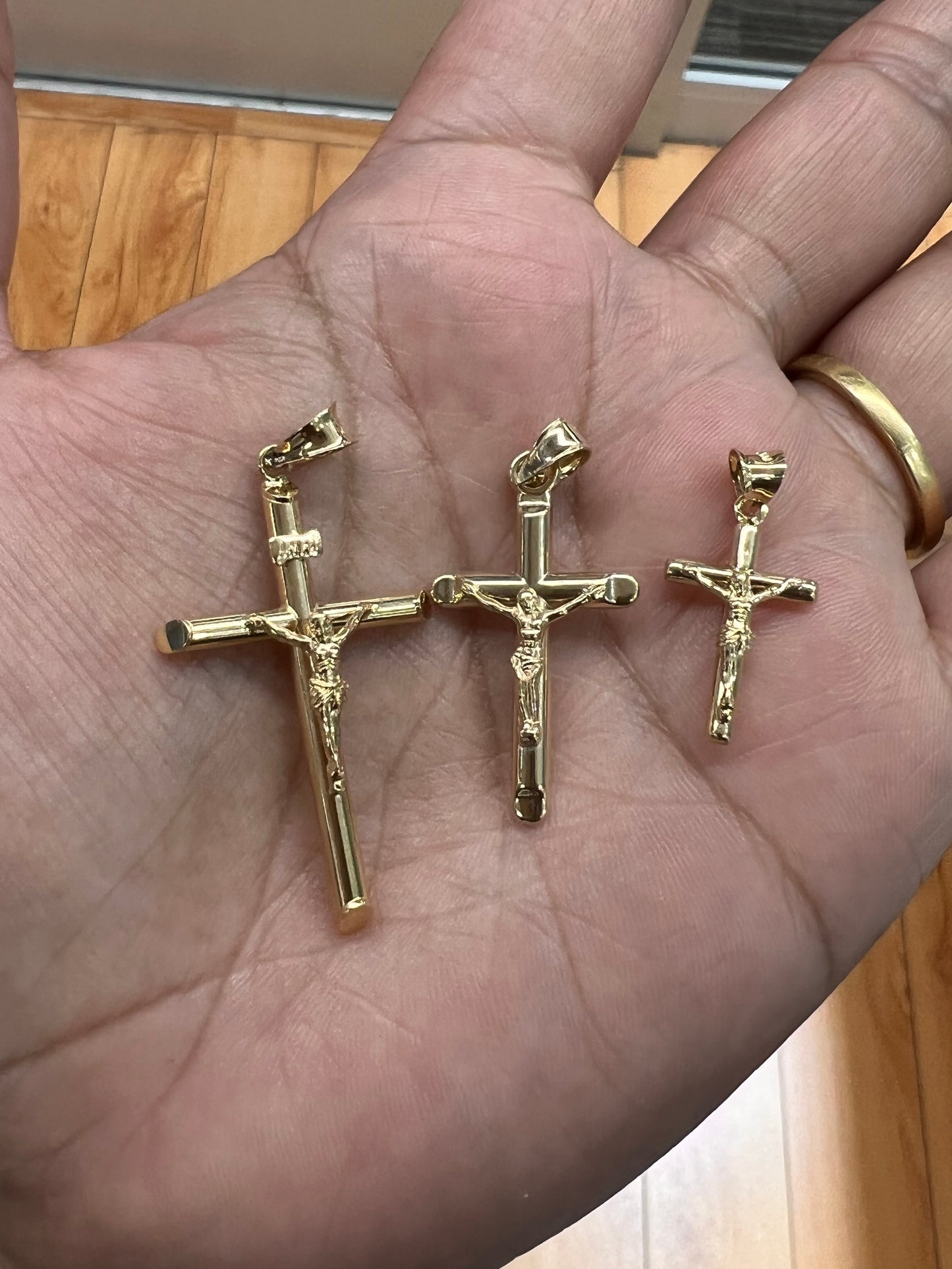 14K gold crucifix